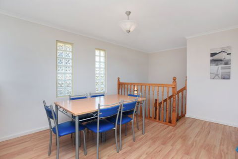 1 Miami - Accommodation Mermaid Beach 3